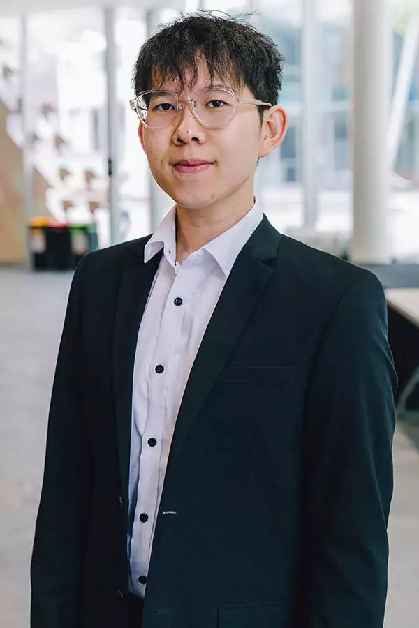 Leo Dong