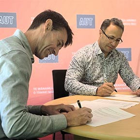 AUT joins forces with Fisher & Paykel Healthcare