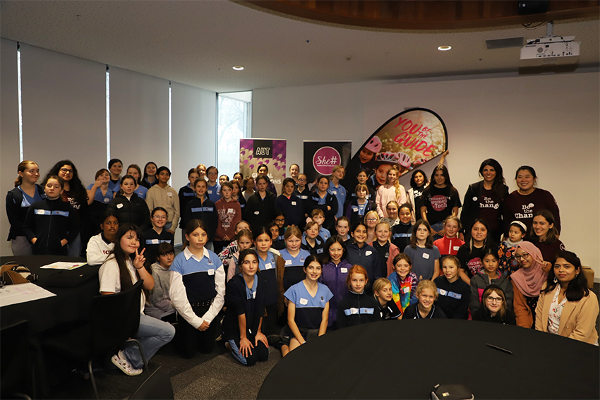 Guides have a STEMtastic time at AUT