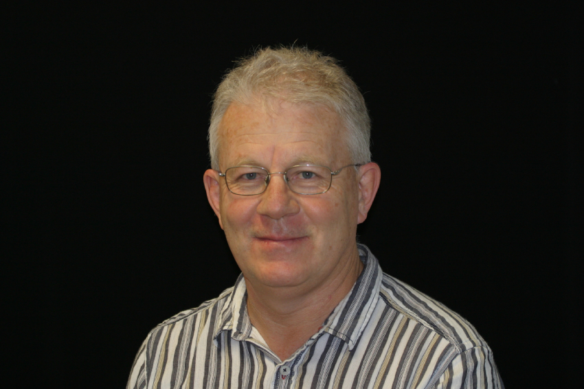 Assoc Prof Rod Thomas