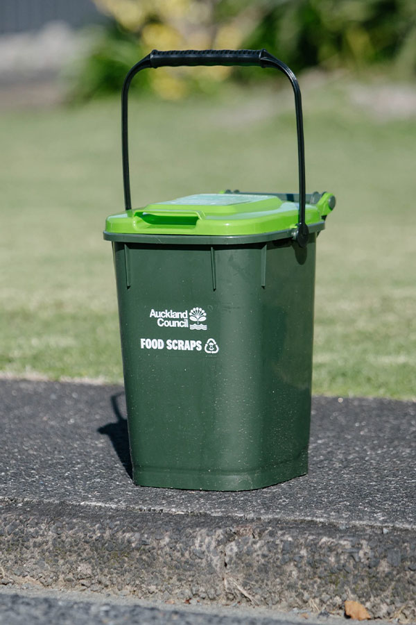 Practical and safe bins for everyone