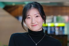 Yujin (Bella) Han