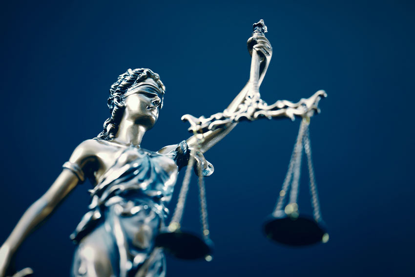 Legal aid crisis erodes right to justice 