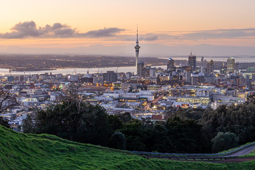 Auckland \