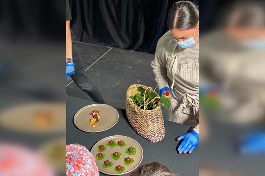 Ngaa Iwi Kahukoka competing at the Pacific Cacao & Chocolate show.