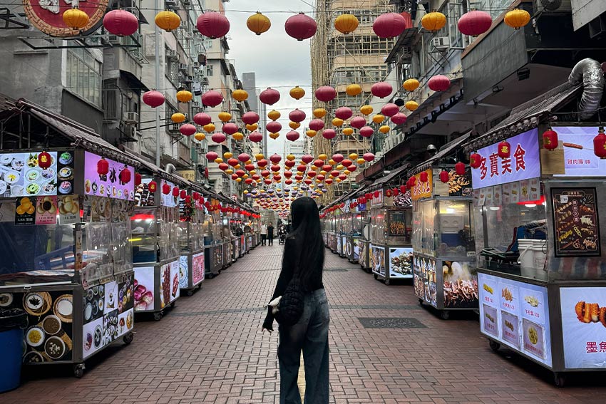 Boya studies and explores abroad