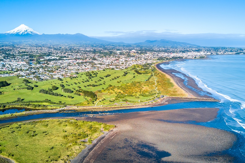 View of the ocean and city 