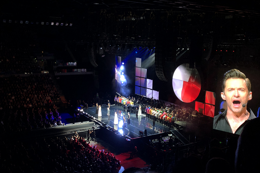 AUT choir perform with Hugh Jackman