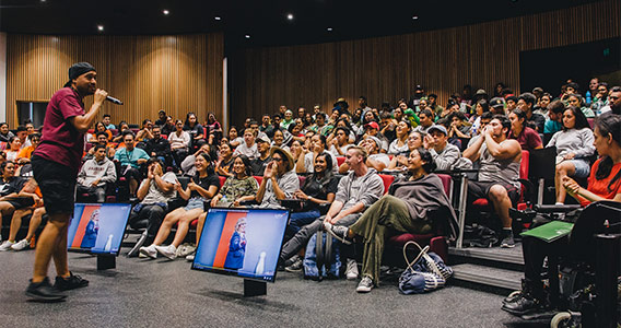 Last year's UniPrep attendants in a lecture theatre at AUT